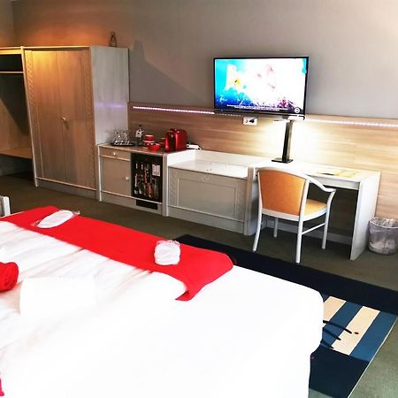 Hotel Brunnenhof Wilgartswiesen Экстерьер фото